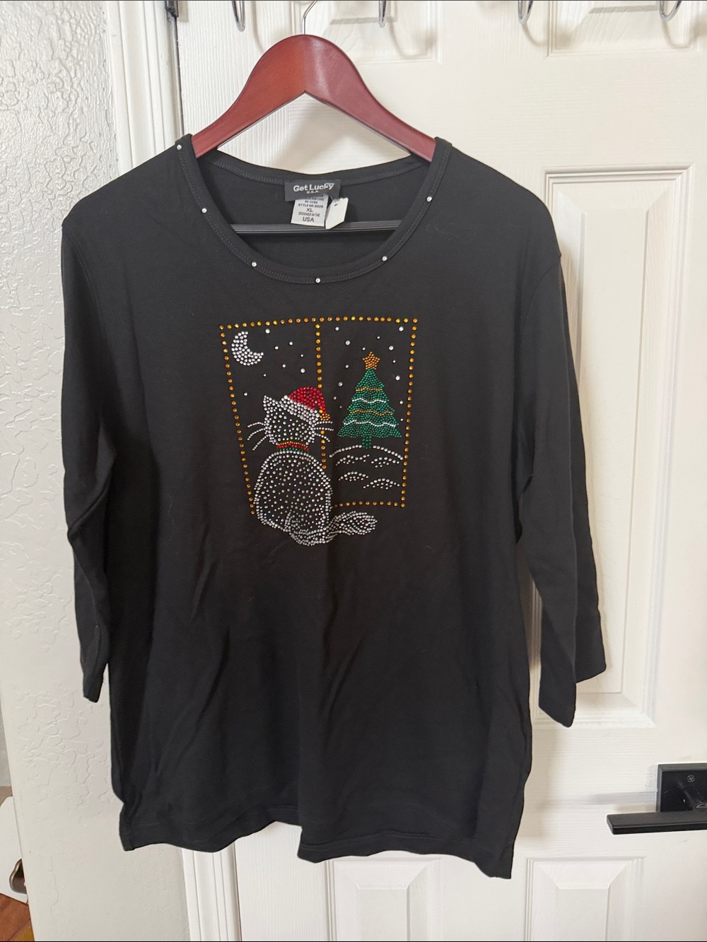 Get Lucky XL women’s 3/4 sleeve Black Holiday Christmas Cat Rhinestone Top